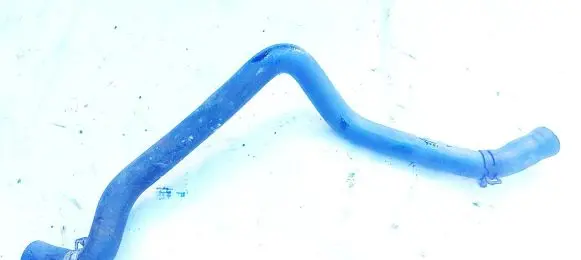 Volkswagen PASSAT B4 Engine coolant pipe/hose