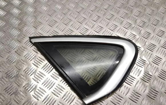 BMW X6 F16 Rear side window