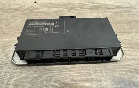 BMW 5 F10 F11 Light module LCM 9251975 005009017 002000000