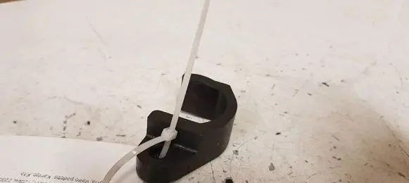 Mazda 6 Fuel Injector clamp holder