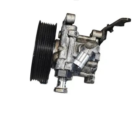Mercedes-Benz ML W164 Power steering pump 0146310028