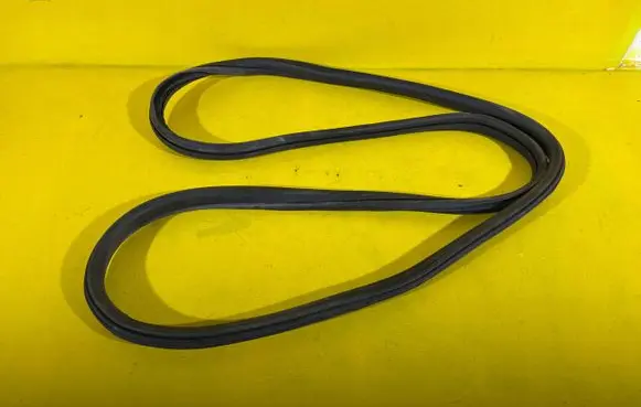 Citroen C4 I Picasso Rubber seal loading door 110KM