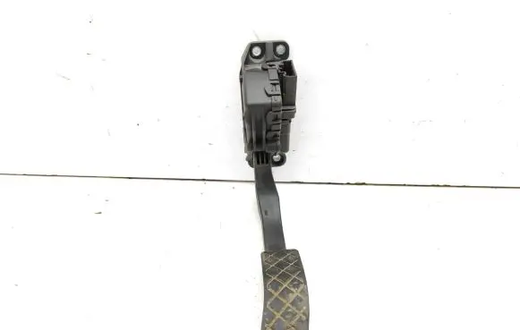 Audi A6 S6 C6 4F Accelerator throttle pedal 4F1721523A 6PV008984