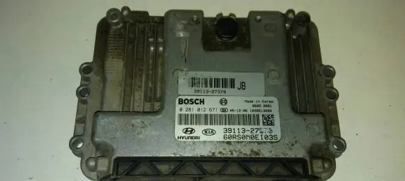 Hyundai ix35 Engine control unit/module 39113-27370 0281012671