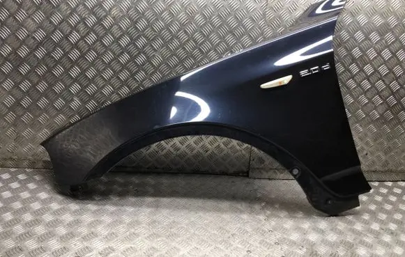 BMW X3 E83 Fender