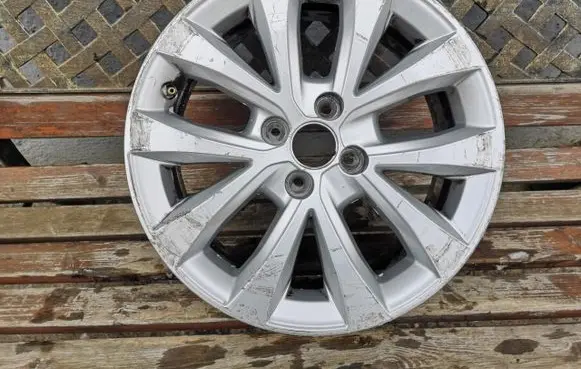 Renault Clio IV R16 alloy rim 