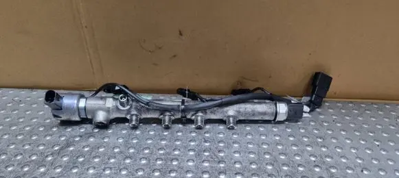 Mercedes-Benz C W205 Fuel main line pipe A6510700700
