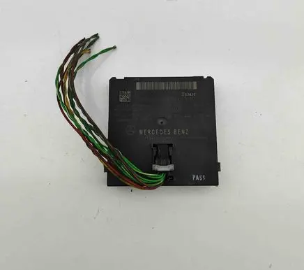 Mercedes-Benz S W221 Gateway control module A2215408845 A2215408945