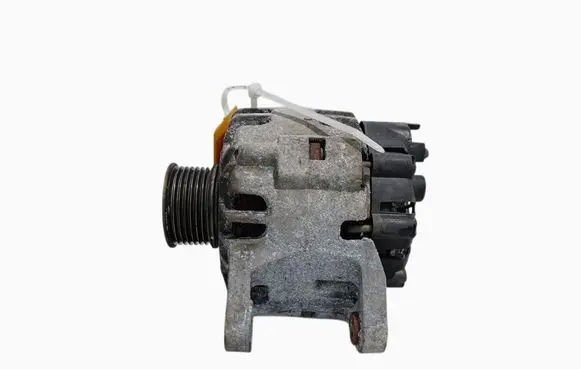 Renault Clio III Generator/alternator 8200654541-C