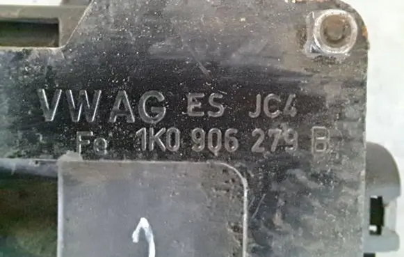 Audi A3 S3 8P Turbo solenoid valve 1K0906279B