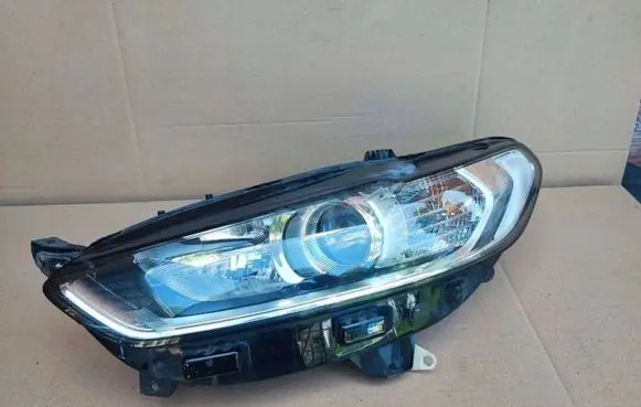 Ford Mondeo MK V Headlight/headlamp DS7313W030BE