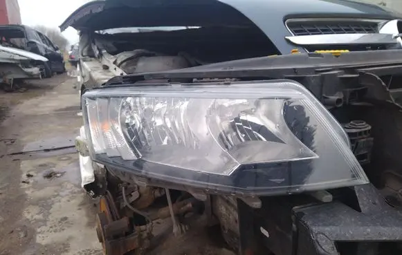 Skoda Octavia Mk3 (5E) Headlight/headlamp 5E2941016