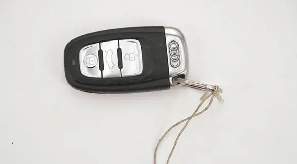 Audi A4 S4 B8 8K Ignition key/card 8T0959754D