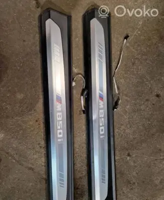 BMW 8 G15 sill trim set (inner) 8077784 16112018