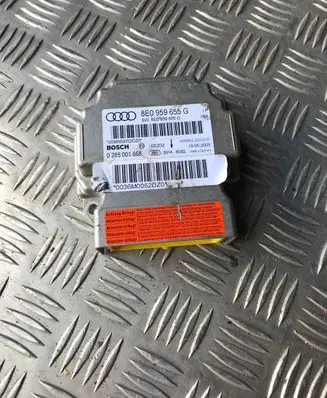 Audi A4 S4 B7 8E 8H Airbag control unit/module 8E0959655G