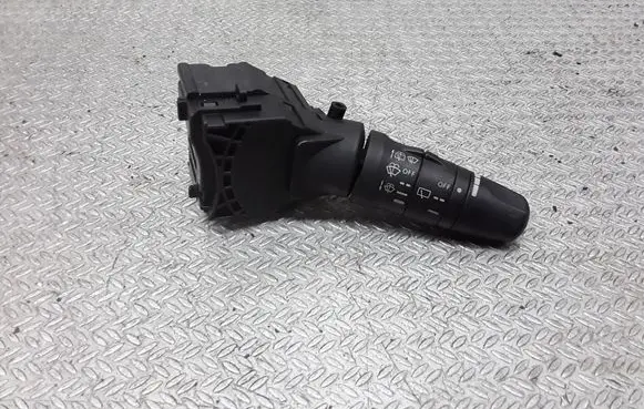 Nissan Primera Wiper control stalk 25260AV610