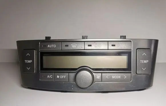 Toyota Avensis T250 Climate control unit 5590005140MB1465700773