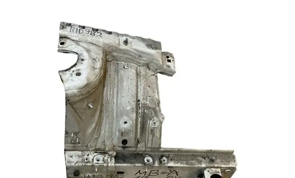 Mercedes-Benz A W176 Front side member 