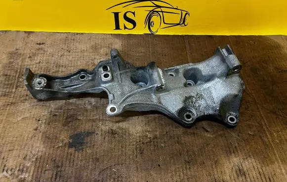 Peugeot 508 RXH Generator/alternator bracket 9674969780