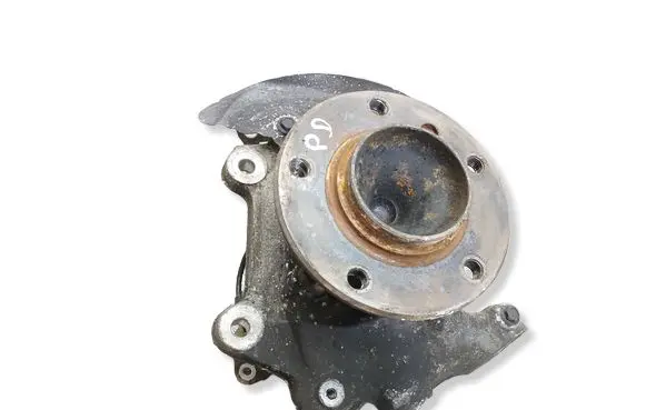 BMW 1 E82 E88 Front wheel hub spindle knuckle 