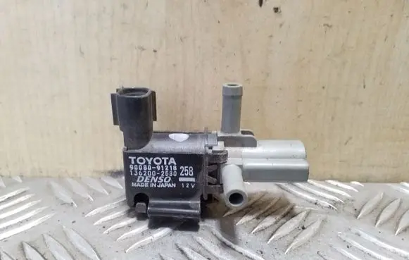 Toyota Corolla E120 E130 Turbo solenoid valve 9008091218 1362002580