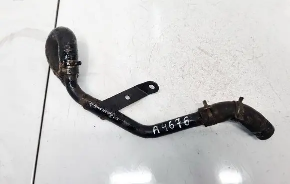 Engine coolant pipe/hose