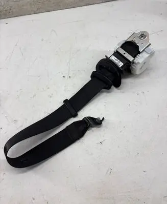BMW 4 F36 Gran coupe Front seatbelt 7243307 0C302