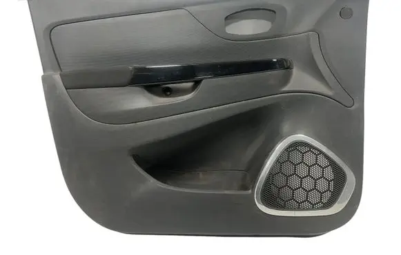 Renault Captur Front door card panel trim 809018972R 156067372 197000392