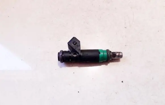 Ford Fiesta Fuel injector 98mf9f593bc 7171q15245