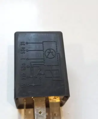 Audi A4 S4 B5 8D Other relay 431955531 5WK1637