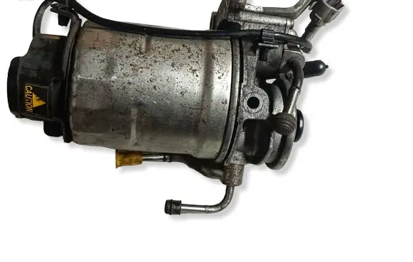 Toyota Avensis T270 Fuel filter bracket/mount holder 233000R090 306750