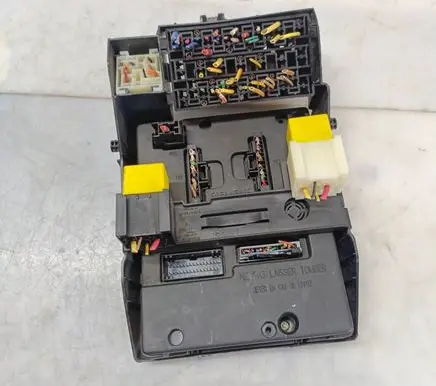 Renault Scenic I Fuse box set 7703397911 1096046