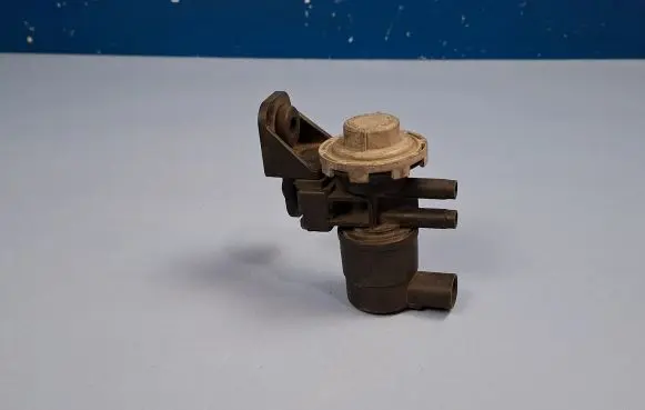 Jeep Grand Cherokee (WJ) Turbo solenoid valve 52128550AA