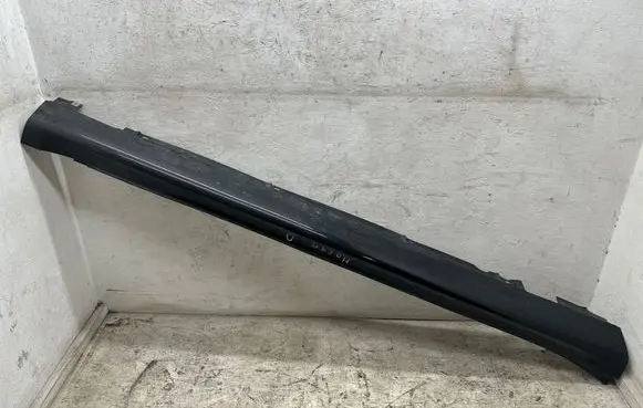 Porsche Macan (95B) Sill 95B864884A