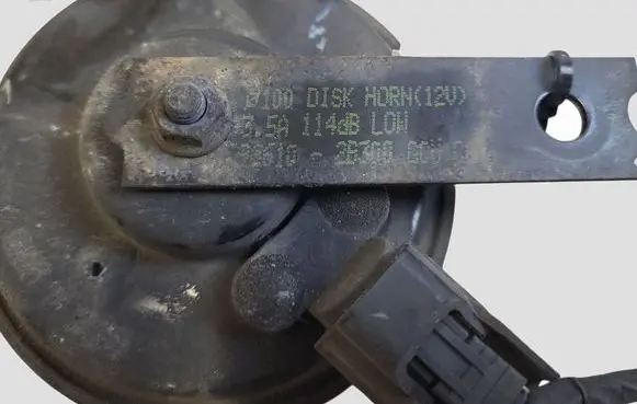 Hyundai Santa Fe Horn signal A045789 28R000172
