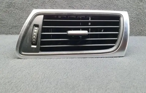 Audi A7 S7 4G Dashboard side air vent grill/cover trim 4G8820902