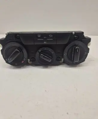 Skoda Octavia Mk2 (1Z) Climate control unit 74358110