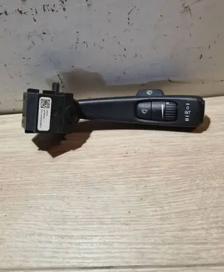 Volvo S80 Wiper control stalk 30798461