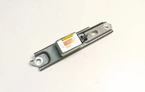Lexus RX 330 - 350 - 400H Airbag deployment crash/impact sensor 8983048020 1879000720
