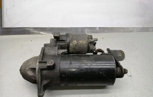 Opel Zafira A Starter motor 0001109062