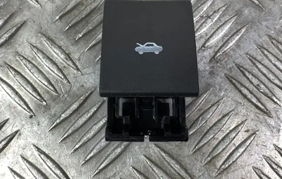 Jeep Grand Cherokee Engine bonnet (hood) release handle