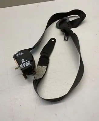 Volkswagen Transporter - Caravelle T4 Rear seatbelt 729857815