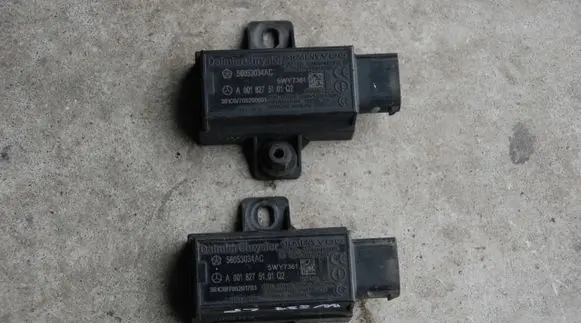 Mercedes-Benz S W221 Tire pressure control unit A0018275101