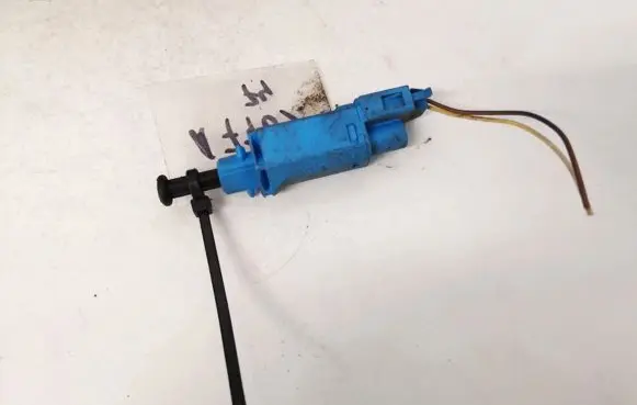 Volkswagen PASSAT B4 Brake pedal sensor switch 1h0927189