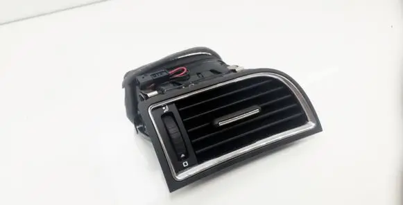 Skoda Superb B6 (3T) Dashboard side air vent grill/cover trim 3T0819702