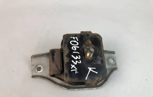 Subaru Forester SG Engine mount bracket 41022FA091