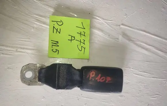 Peugeot 107 Rear seatbelt buckle B480