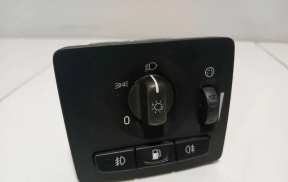 Volvo V50 Light switch 30739299 06W10T