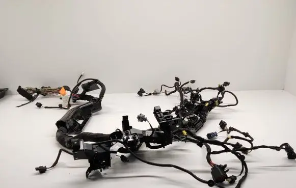 Volvo V60 Engine installation wiring loom 32412341 33297955