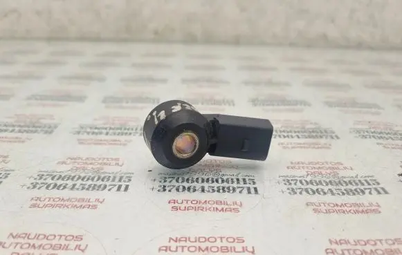 Volkswagen Golf IV Detonation knock sensor 030905377C